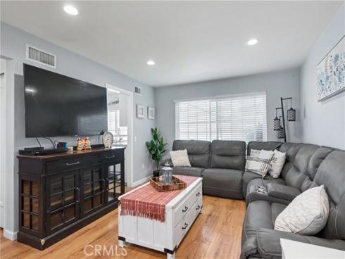 640 W Imperial , Brea, CA