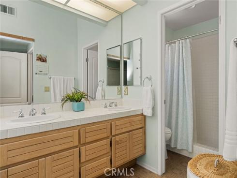 860 E Chisholm   Court, Brea, CA
