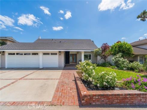 938 Oakcrest