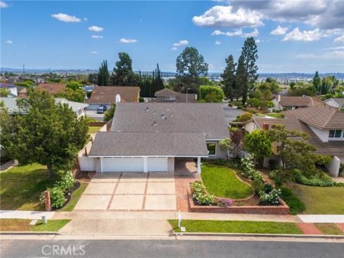 938 Oakcrest , Brea, CA