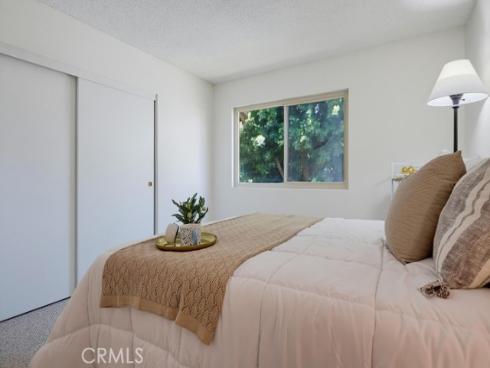 640 N Brea 68 , Brea, CA