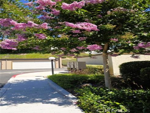 640 N Brea 68 , Brea, CA