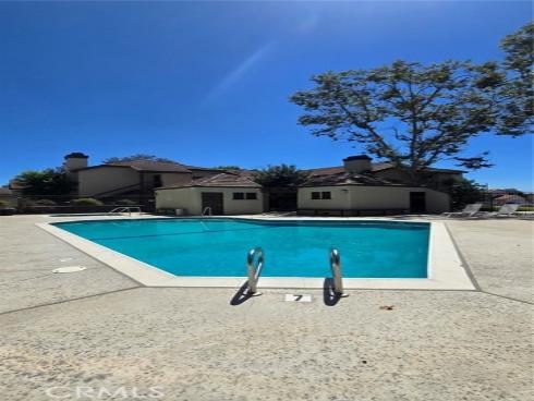 640 N Brea 68 , Brea, CA