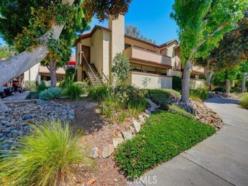 640 N Brea 68 , Brea, CA