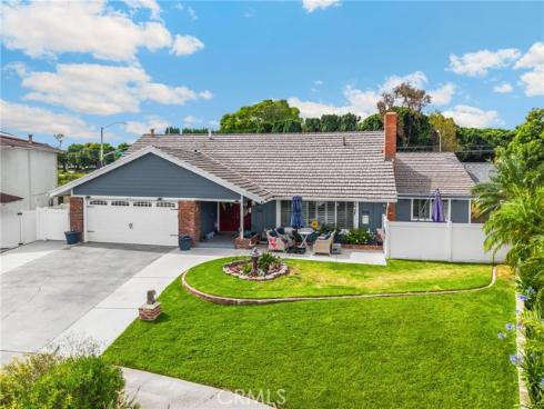 325  Delphia   Avenue, Brea, CA
