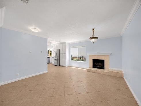 462 Castlegate , Brea, CA