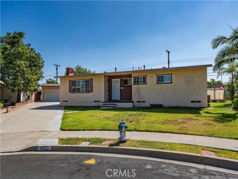 807 W Lemon Street, Brea, CA