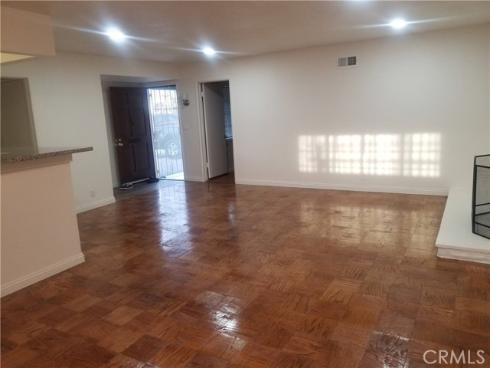 6982 San Julian , Buena Park, CA