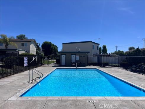 8221 Ginnis Green , Buena Park, CA