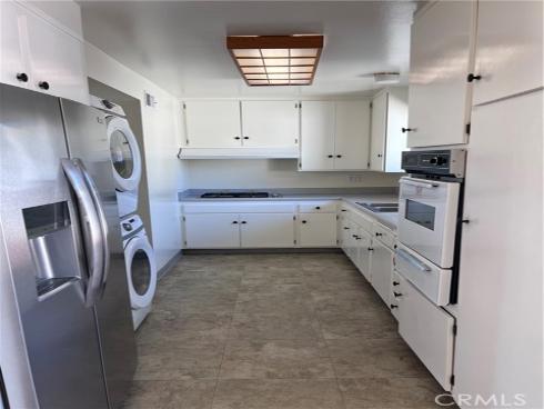8221 Ginnis Green , Buena Park, CA