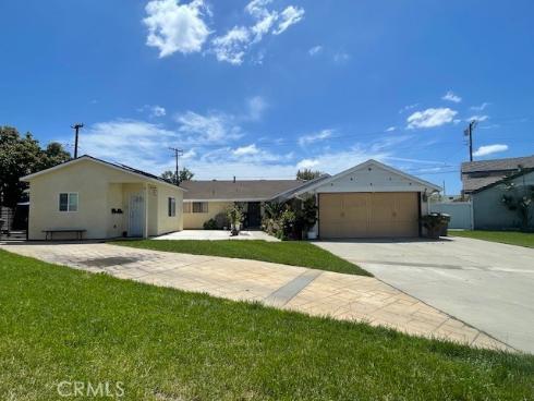 8744 Fillmore