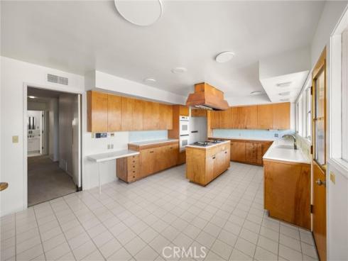 8780 Hillcrest Road, Buena Park, CA