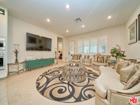 8898  Los Coyotes  210  Court, Buena Park, CA