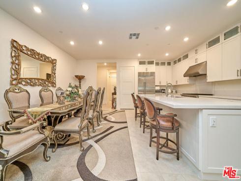 8898  Los Coyotes  210  Court, Buena Park, CA