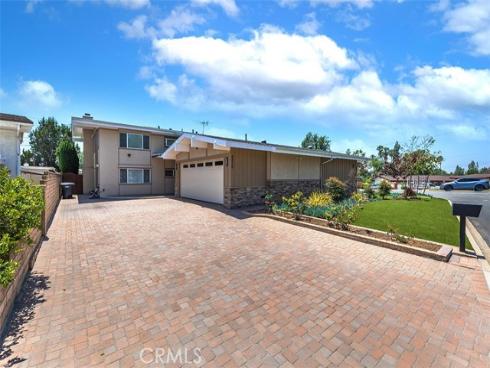 8820 Meadowbrook , Buena Park, CA