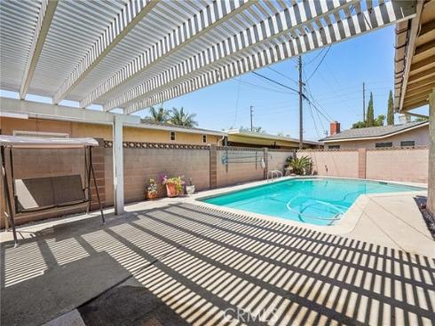6054  San Rolando  , Buena Park, CA