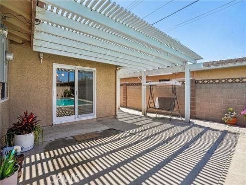 6054  San Rolando  , Buena Park, CA