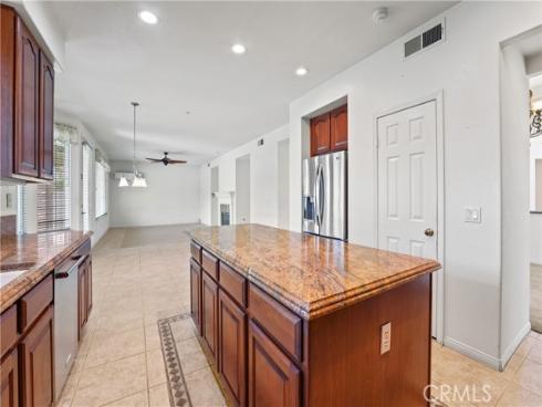 28 Lakeside , Buena Park, CA