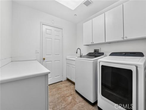 28 Lakeside , Buena Park, CA