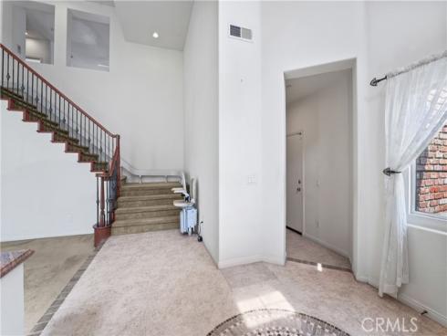 28 Lakeside , Buena Park, CA