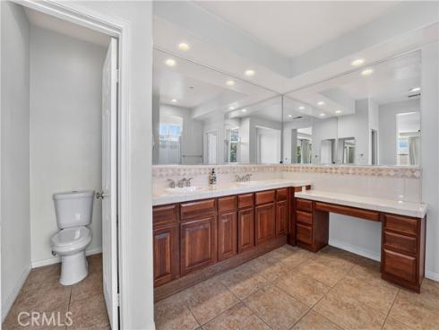 28 Lakeside , Buena Park, CA