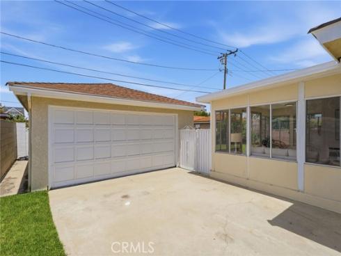 5685 Crescent Avenue, Buena Park, CA