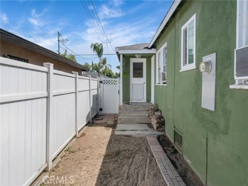 6861  Naomi   Avenue, Buena Park, CA