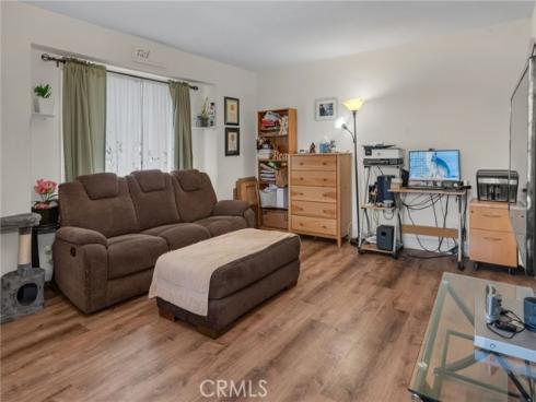 6861  Naomi   Avenue, Buena Park, CA