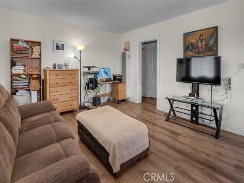 6861  Naomi   Avenue, Buena Park, CA