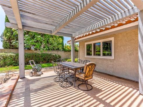 8815 Los Coyotes , Buena Park, CA