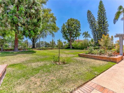 8815 Los Coyotes , Buena Park, CA