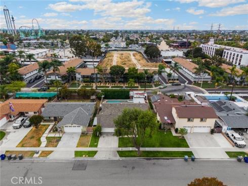 7855  Gardenia   Drive, Buena Park, CA