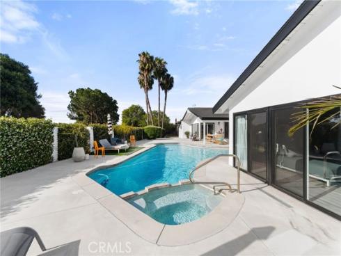 8601 Links Road, Buena Park, CA