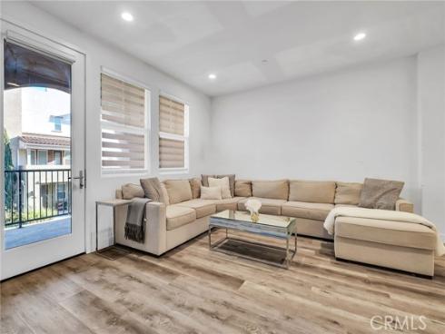 5919  Spring  , Buena Park, CA