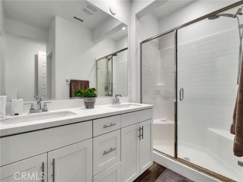 5919  Spring  , Buena Park, CA