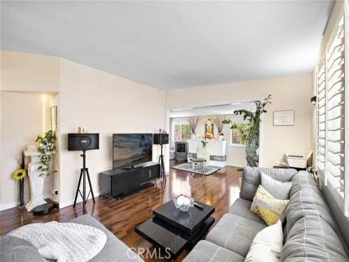 8407 Locust , Buena Park, CA