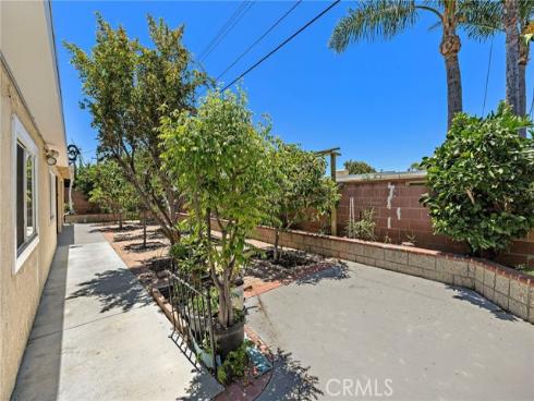 8407 Locust , Buena Park, CA