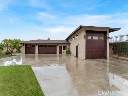 7612 Haldor , Buena Park, CA