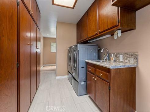 7612 Haldor , Buena Park, CA