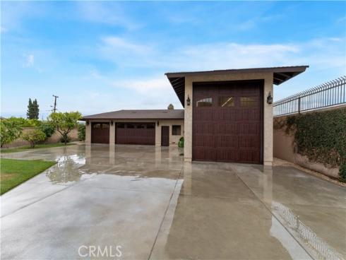 7612 Haldor , Buena Park, CA
