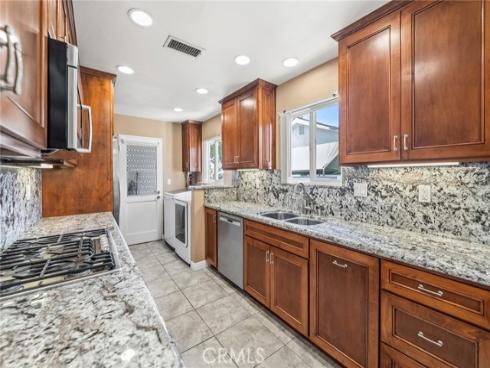 7515 El Escorial Way, Buena Park, CA