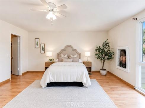 8237 Henshaw , Buena Park, CA