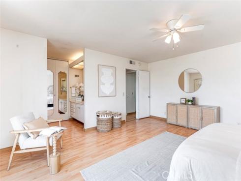 8237 Henshaw , Buena Park, CA