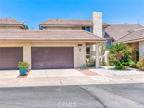 8237 Henshaw , Buena Park, CA