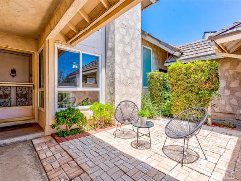 8237 Henshaw , Buena Park, CA