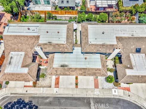 8237 Henshaw , Buena Park, CA