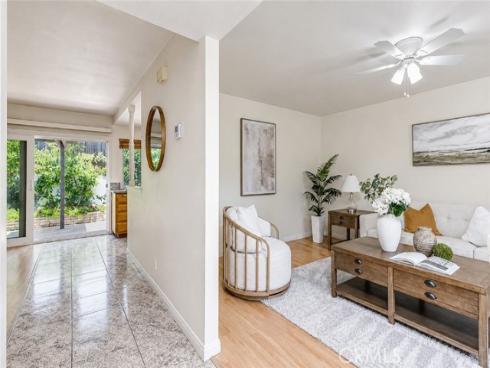 8237 Henshaw , Buena Park, CA