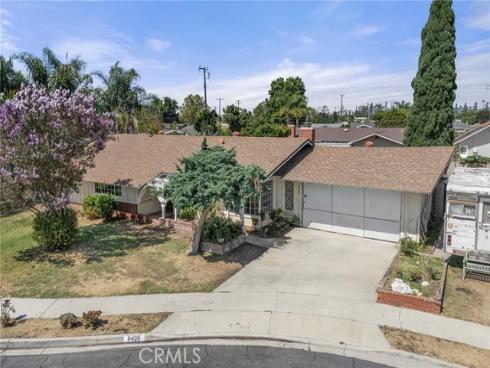 8425 Saturn , Buena Park, CA