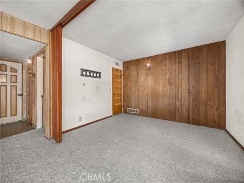 8425 Saturn , Buena Park, CA