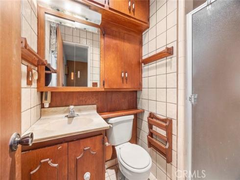 8425 Saturn , Buena Park, CA